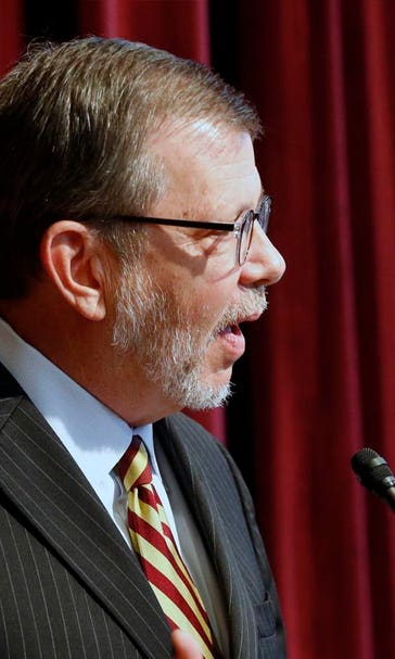 U of Minnesota president backs off comments about alcohol in Teague resignation